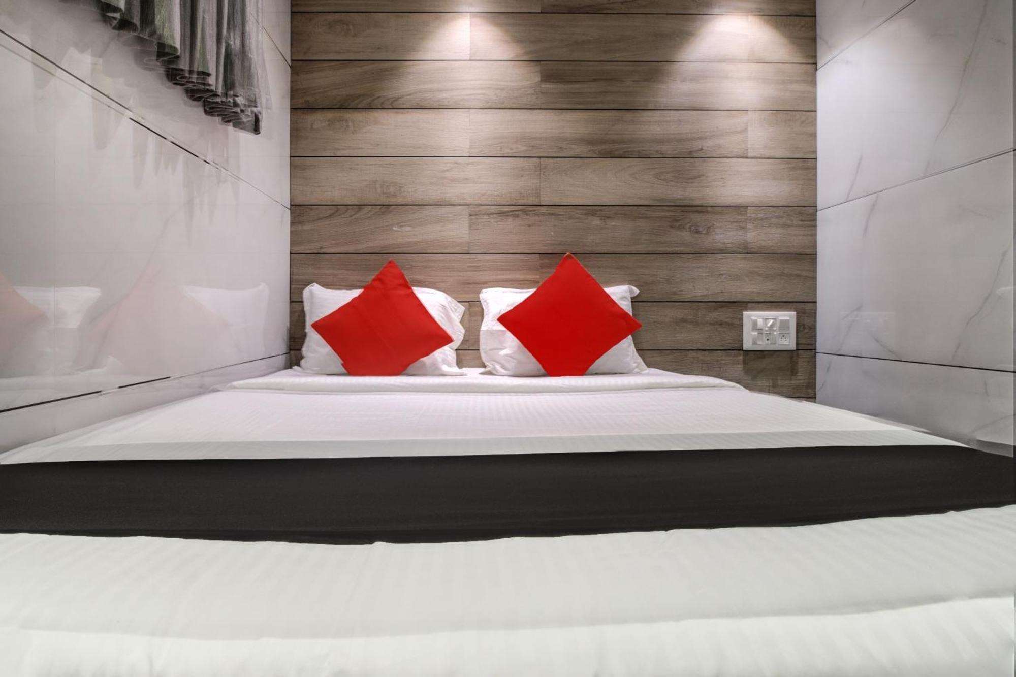 Hotel Spring Residency Bombay Eksteriør billede