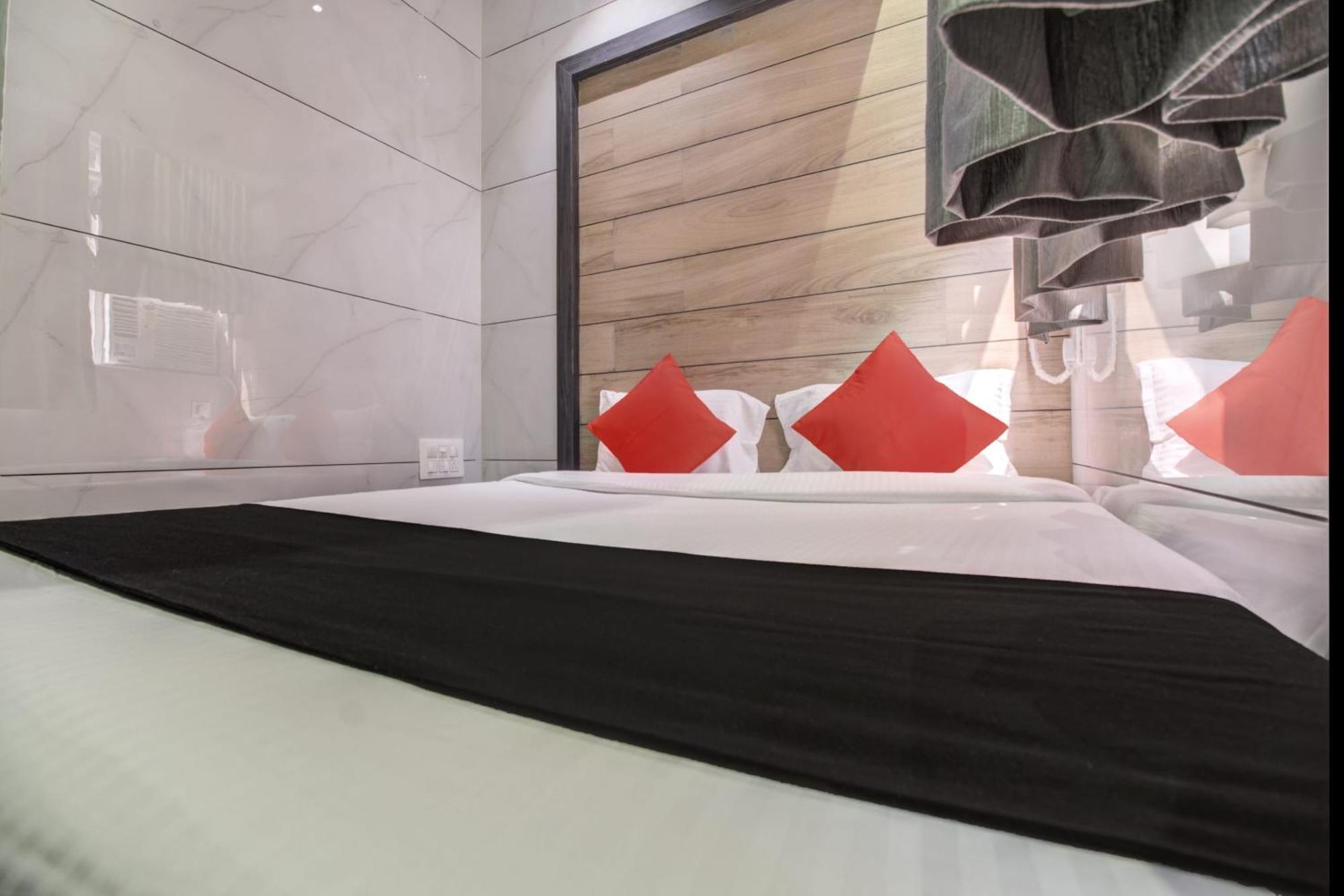 Hotel Spring Residency Bombay Eksteriør billede