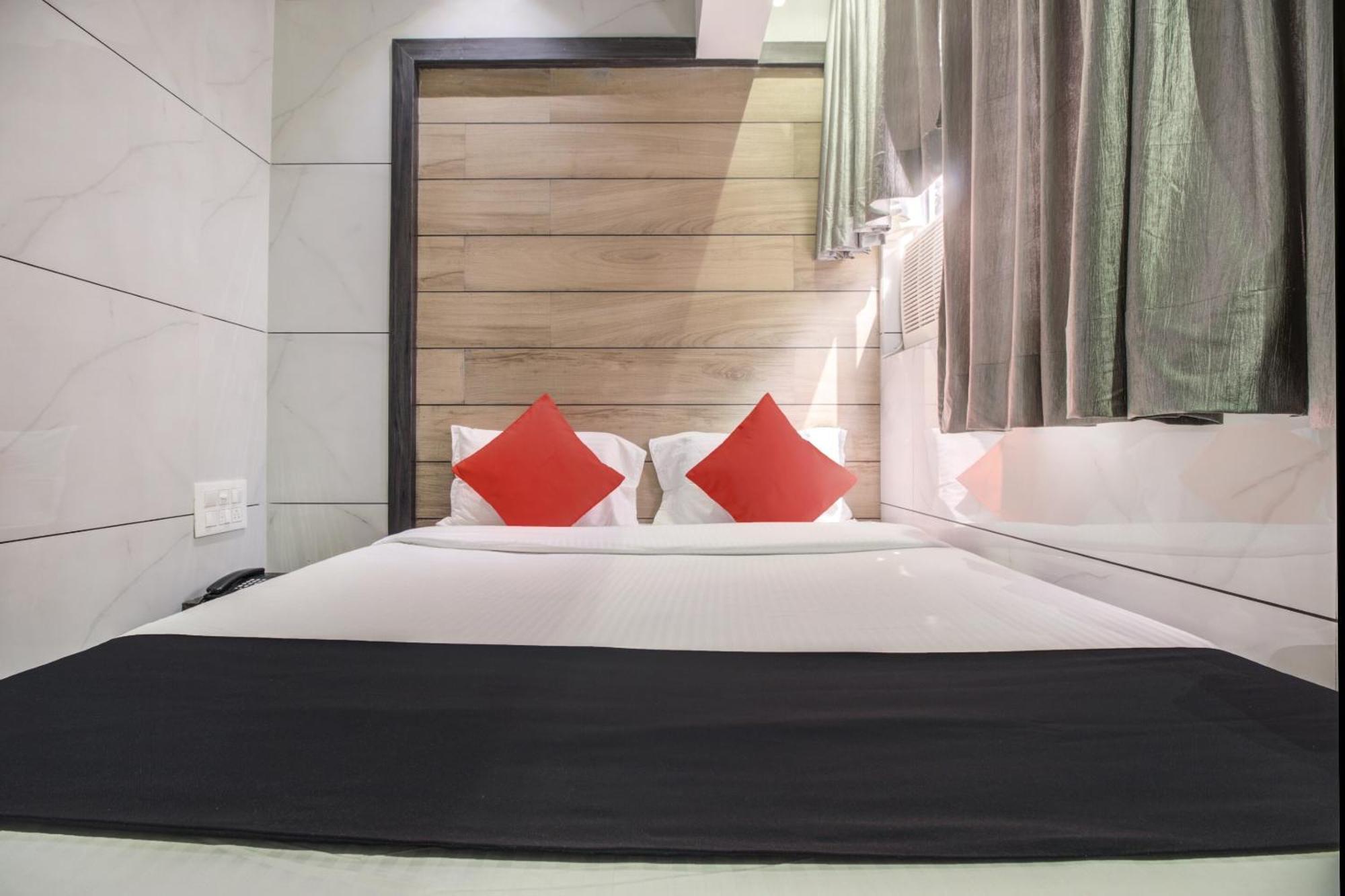 Hotel Spring Residency Bombay Eksteriør billede